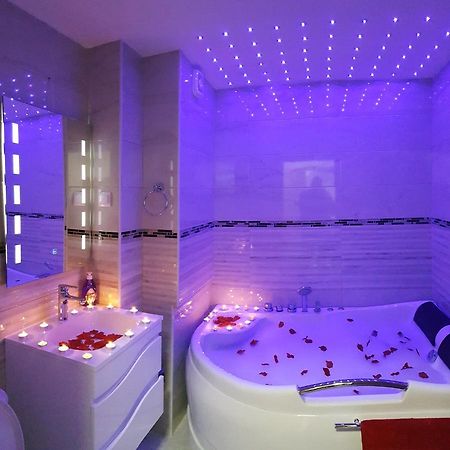 Front Beach Exclusive Apartments Струга Экстерьер фото