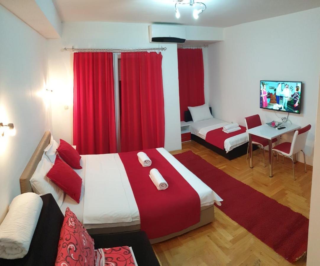 Front Beach Exclusive Apartments Струга Экстерьер фото