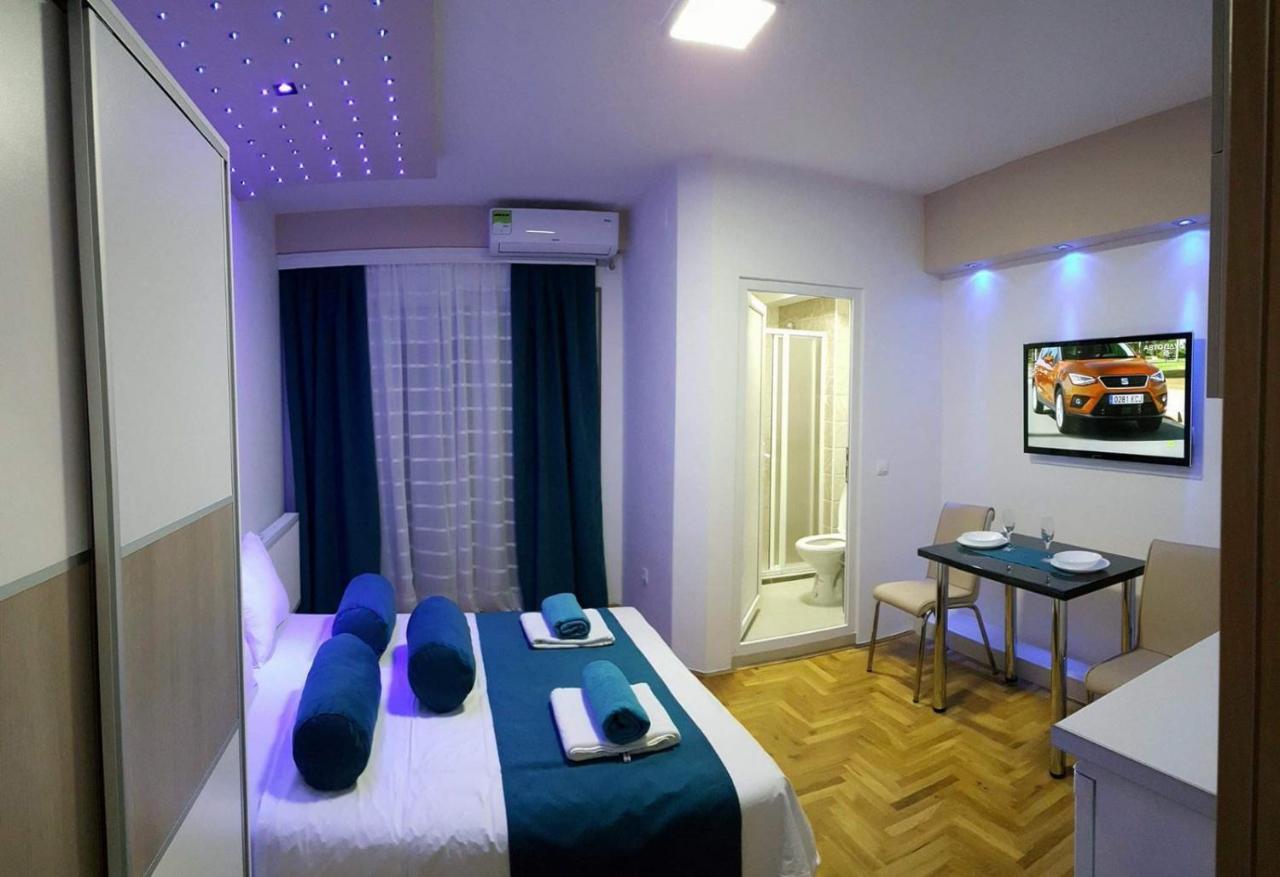 Front Beach Exclusive Apartments Струга Экстерьер фото