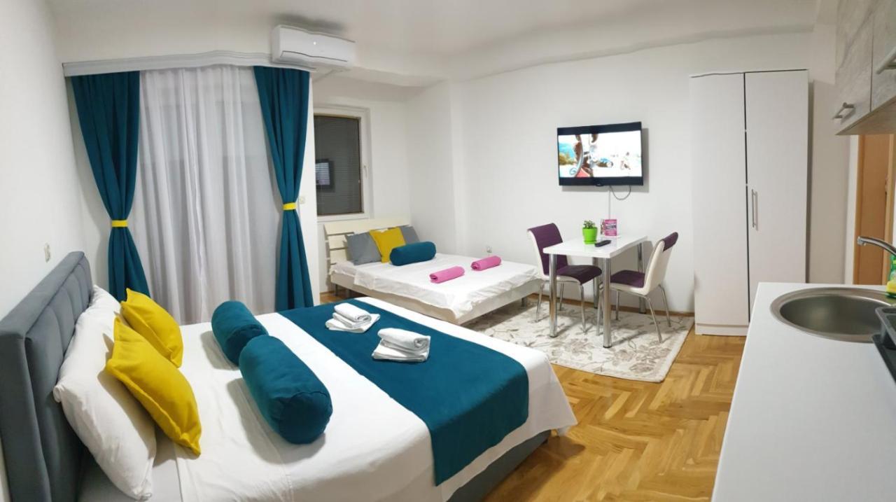 Front Beach Exclusive Apartments Струга Экстерьер фото