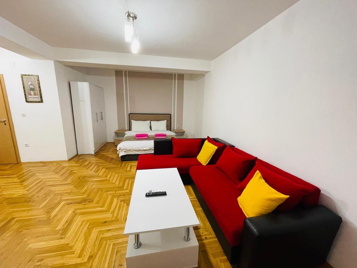 Front Beach Exclusive Apartments Струга Экстерьер фото