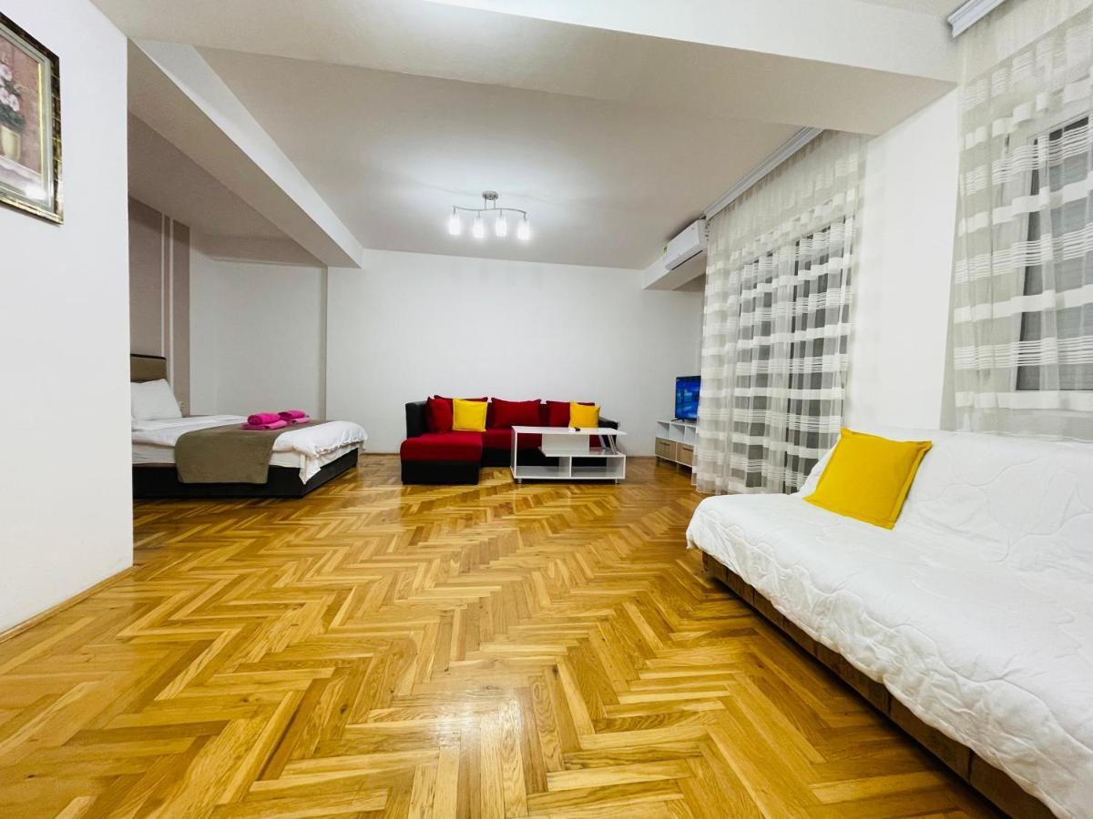 Front Beach Exclusive Apartments Струга Экстерьер фото