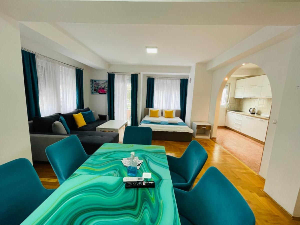 Front Beach Exclusive Apartments Струга Экстерьер фото
