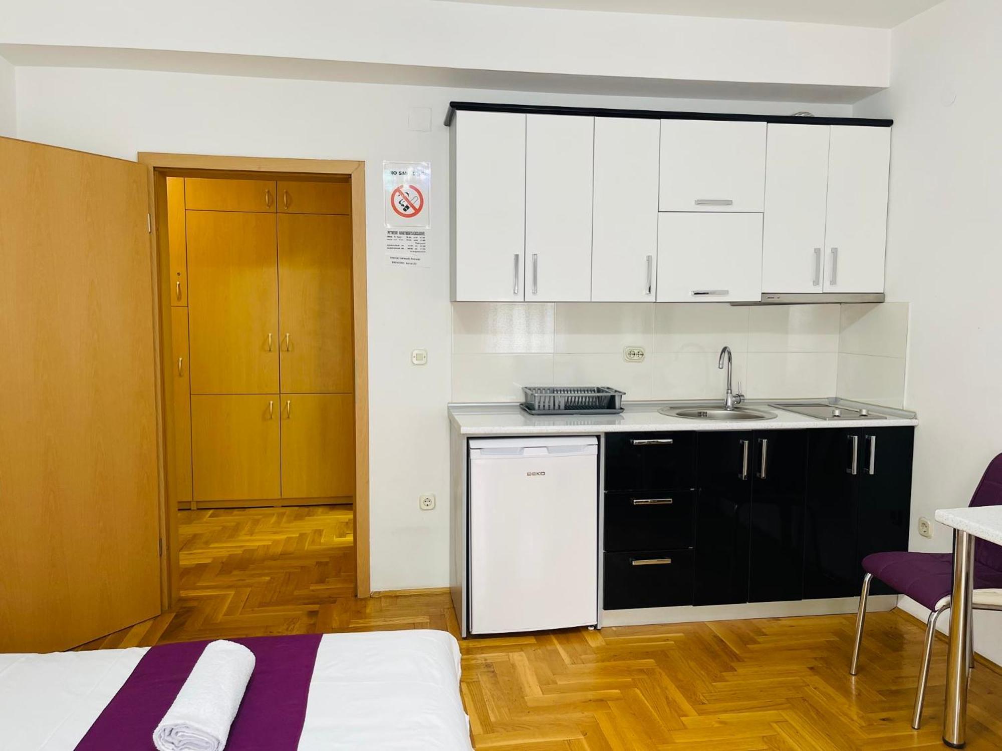 Front Beach Exclusive Apartments Струга Экстерьер фото