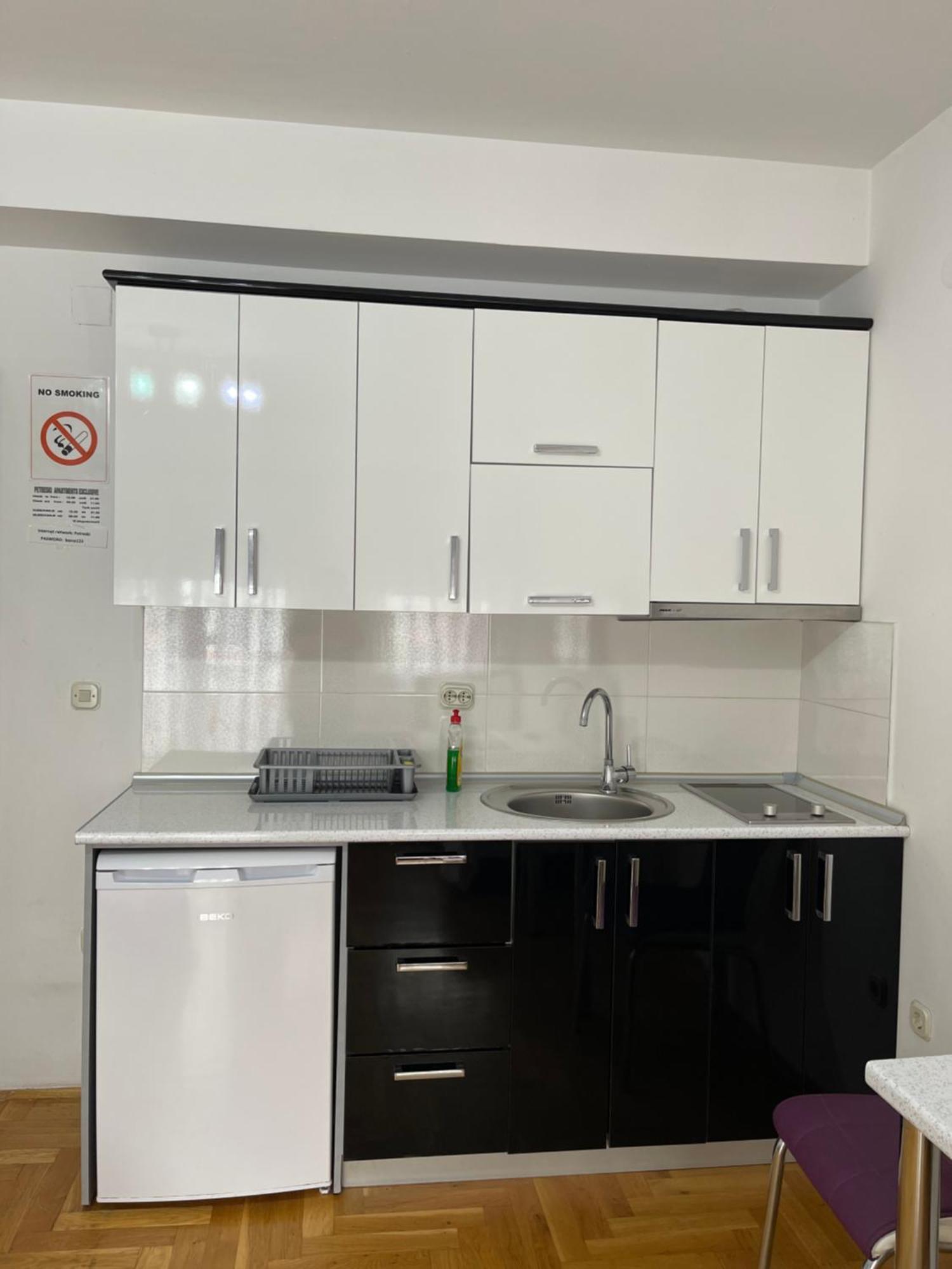 Front Beach Exclusive Apartments Струга Экстерьер фото