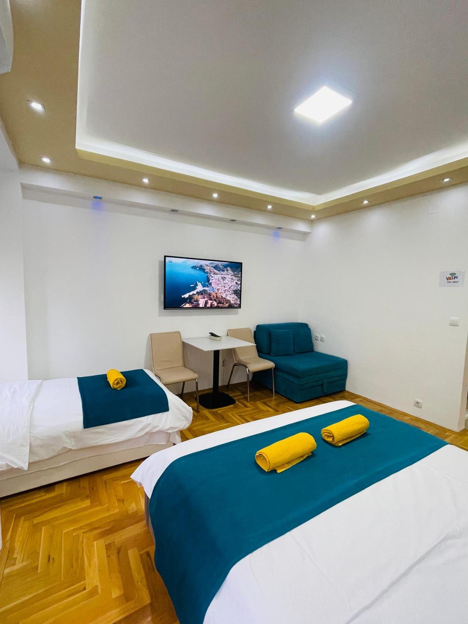 Front Beach Exclusive Apartments Струга Экстерьер фото