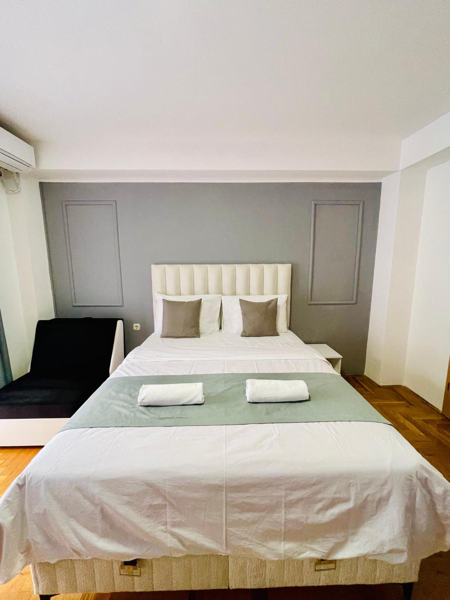 Front Beach Exclusive Apartments Струга Экстерьер фото