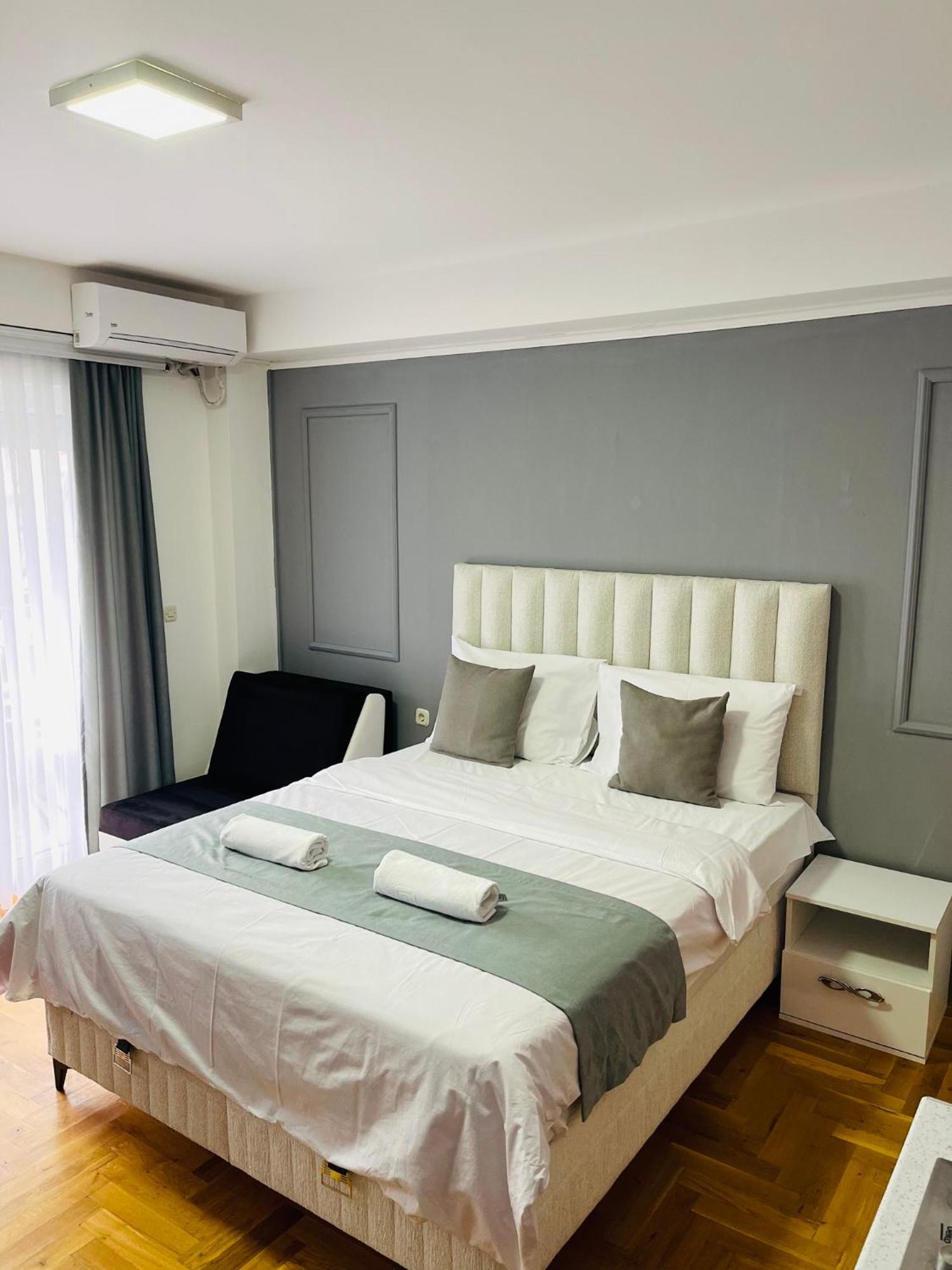 Front Beach Exclusive Apartments Струга Экстерьер фото