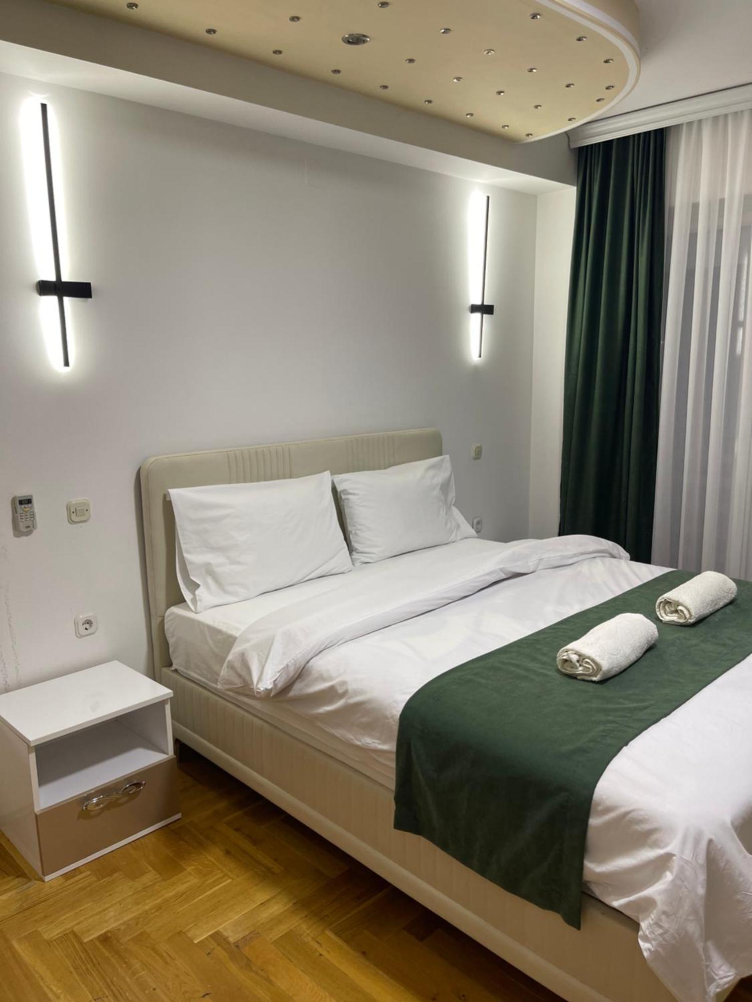 Front Beach Exclusive Apartments Струга Экстерьер фото