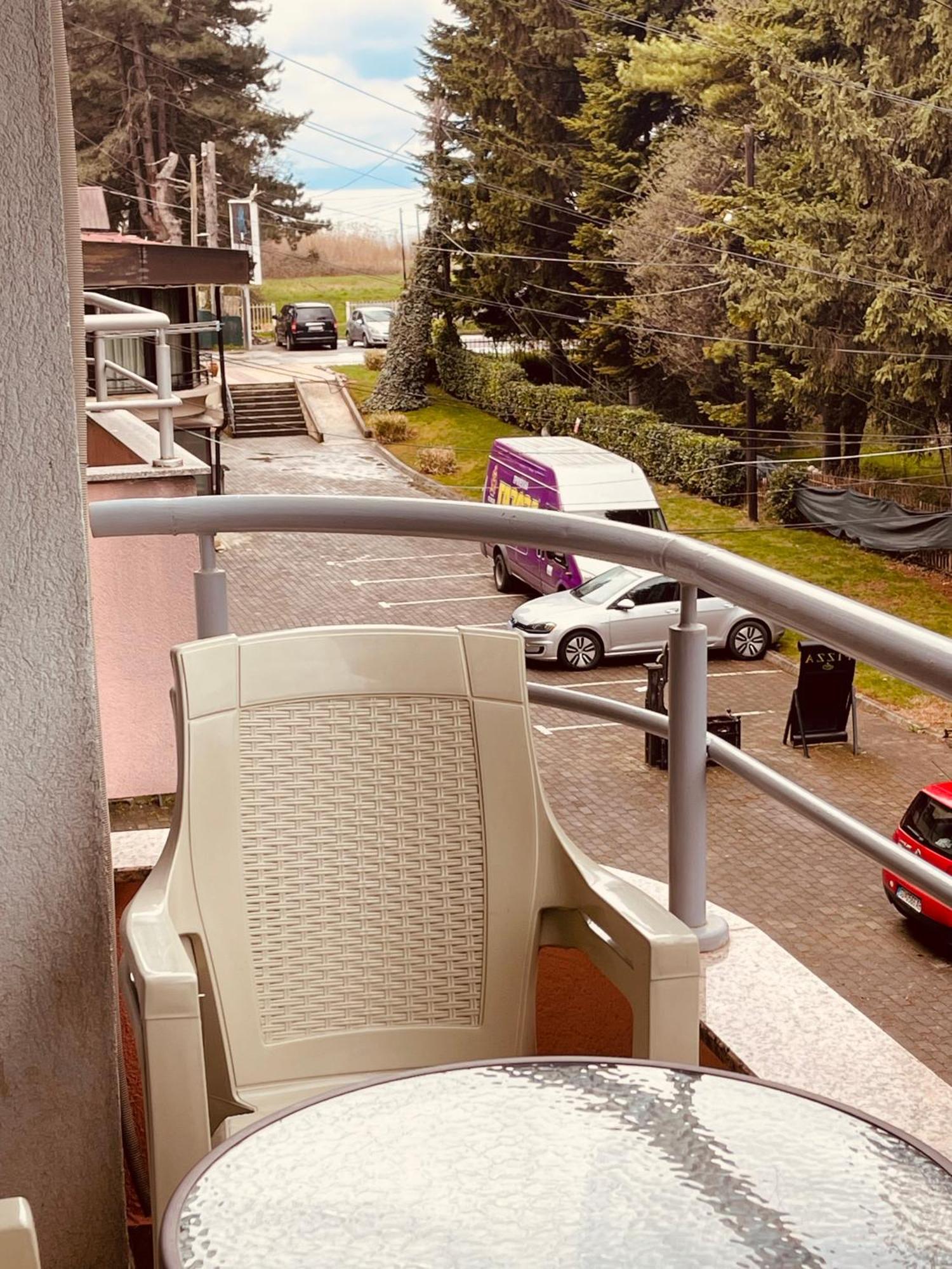 Front Beach Exclusive Apartments Струга Экстерьер фото